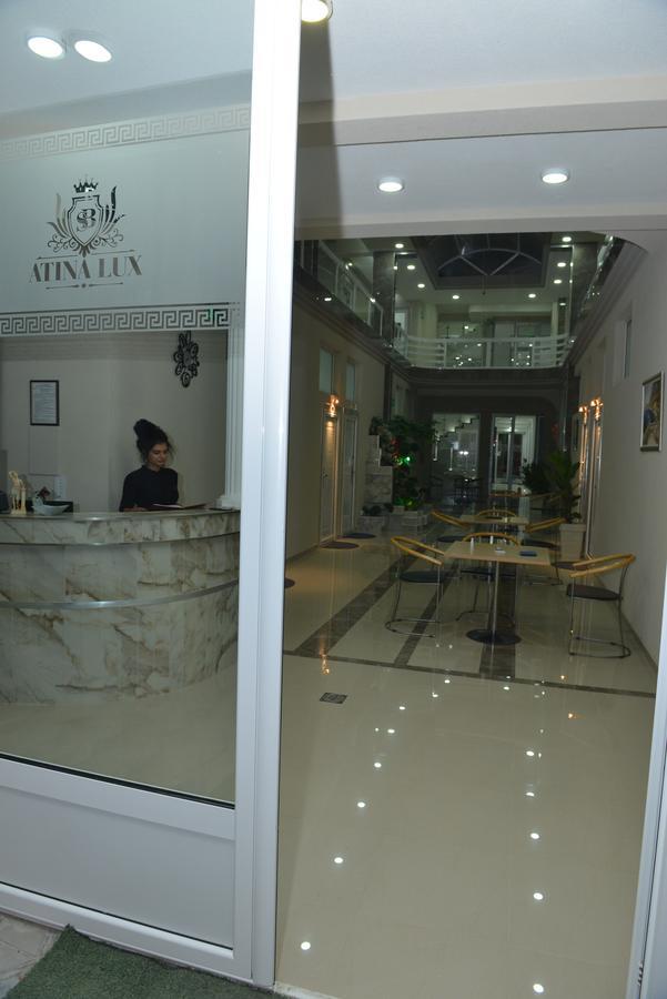 Atina Lux Hostel Лесковац Екстериор снимка